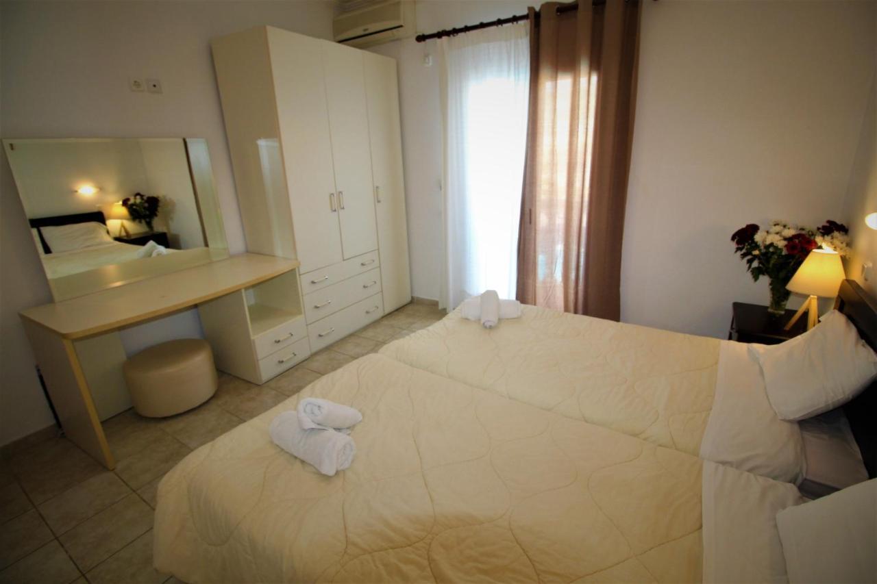 Nikki'S Studios & Apartments مورايتيكا المظهر الخارجي الصورة