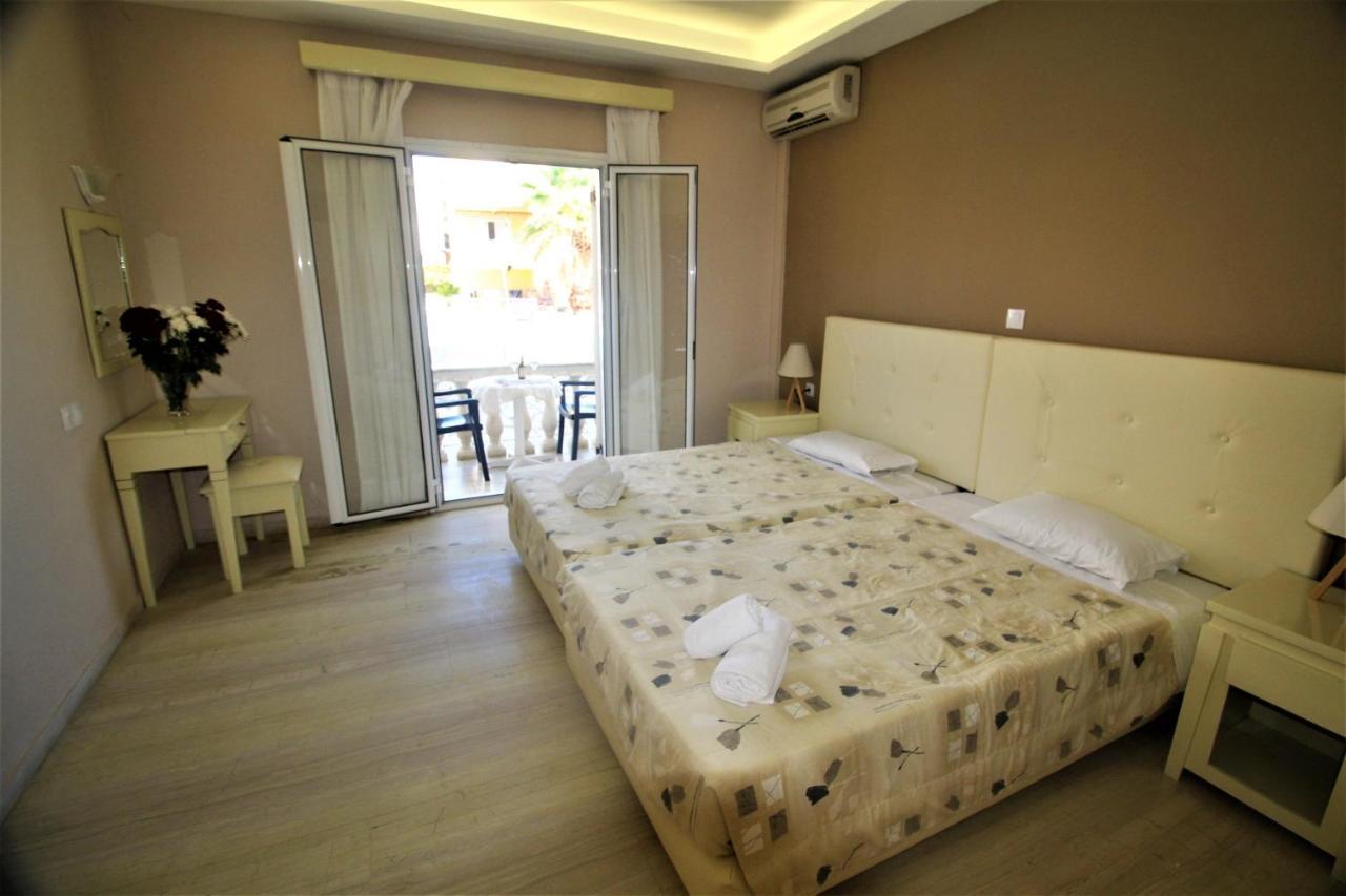 Nikki'S Studios & Apartments مورايتيكا المظهر الخارجي الصورة