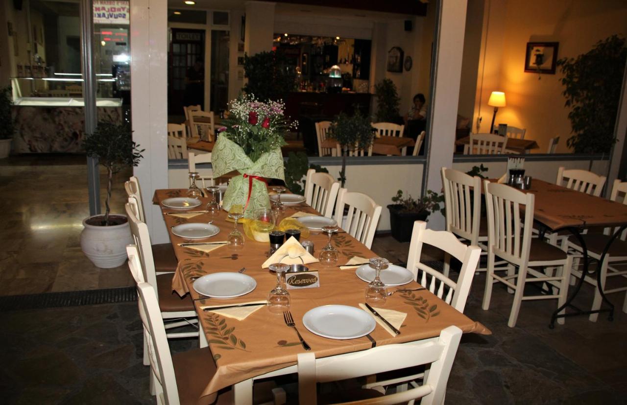 Nikki'S Studios & Apartments مورايتيكا المظهر الخارجي الصورة
