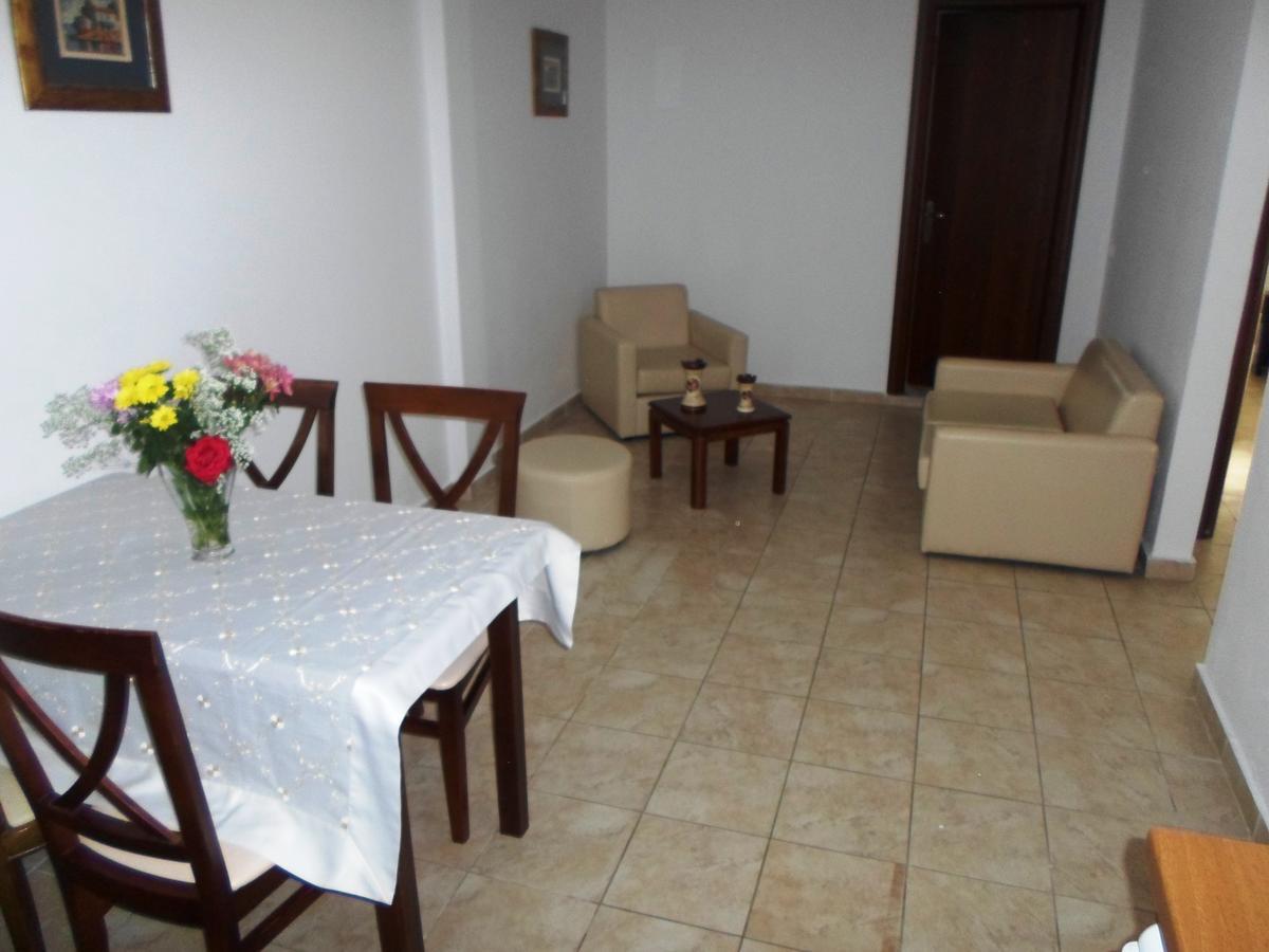 Nikki'S Studios & Apartments مورايتيكا المظهر الخارجي الصورة