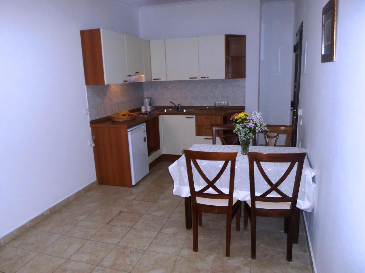 Nikki'S Studios & Apartments مورايتيكا المظهر الخارجي الصورة